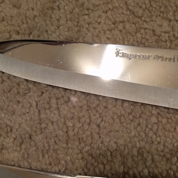 Two Emperor Steel Knives - Picture 3 of 7